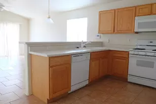 8042 E Sundew Dr, Tucson, AZ 85710 - Photo 10