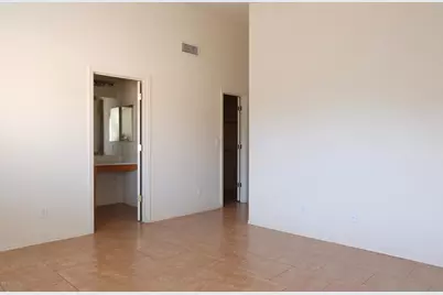 8042 E Sundew Drive, Tucson, AZ 85710 - Photo 16