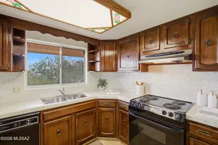 11155 E St James Rd, Tucson, AZ 85748 - Photo 8