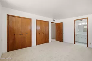 11155 E St James Rd, Tucson, AZ 85748 - Photo 10