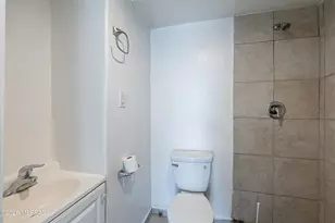 3650 E March Pl, Tucson, AZ 85713 - Photo 28
