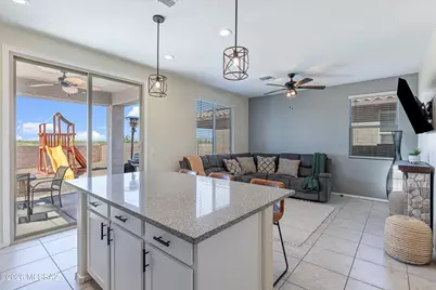 21727 E Holstein Way, Red Rock, AZ 85145 - Photo 6