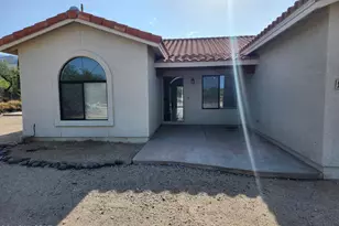 11065 E Snyder Rd, Tucson, AZ 85749 - Photo 2