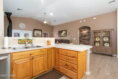 2310 W Calle Grato, Oracle, AZ 85623 - Photo 12