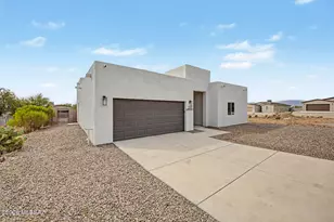 208 S Montgomery Pl, Corona de Tucson, AZ 85641 - Photo 2