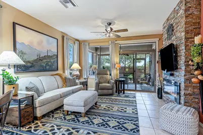 407 W Astruc Drive, Green Valley, AZ 85614 - Photo 16