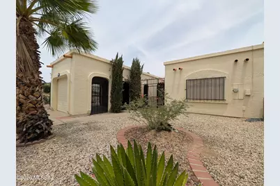 1530 W Camino Calderon, Green Valley, AZ 85622 - Photo 4