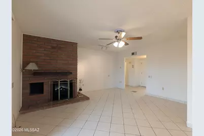 1530 W Camino Calderon, Green Valley, AZ 85622 - Photo 4