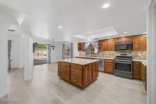 12592 N Pioneer Way, Oro Valley, AZ 85755 - Photo 18