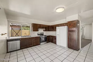 2630 S Pace E Dr, Tucson, AZ 85730 - Photo 14