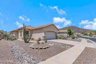 8071 W Mesa Point Dr, Tucson, AZ 85743 - Photo 8