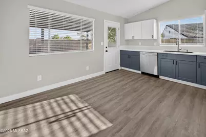 4561 W Meggan Place, Tucson, AZ 85741 - Photo 10