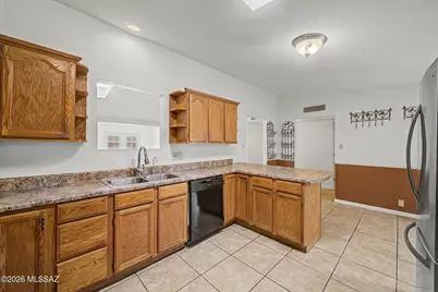 7416 E Beverly Drive, Tucson, AZ 85710 - Photo 8