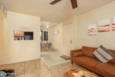 1810 E Blacklidge Drive #106, Tucson, AZ 85719 - Photo 4