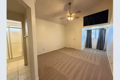 9368 N Hampshire Drive, Tucson, AZ 85742 - Photo 12