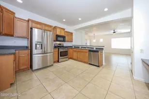 10401 E Yew Pl, Tucson, AZ 85747 - Photo 8