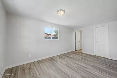 2327 S Kelvin Stravenue, Tucson, AZ 85713 - Photo 6