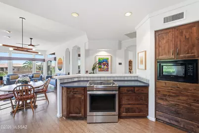 1654 E Crown Ridge Way, Oro Valley, AZ 85755 - Photo 8