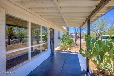 809 S Loyola Avenue, Tucson, AZ 85710 - Photo 4