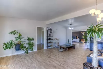 809 S Loyola Avenue, Tucson, AZ 85710 - Photo 6