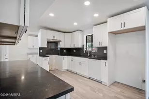 7331 E Brooks Dr, Tucson, AZ 85730 - Photo 8