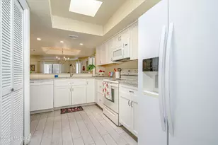 7808 N La CaÃ±ada Dr, Tucson, AZ 85704 - Photo 14