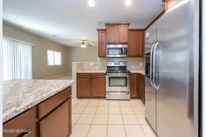 8754 N Mugho Pine Trail, Tucson, AZ 85743 - Photo 10