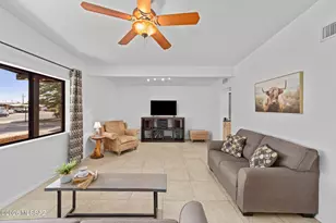 8825 E Shenandoah Pl, Tucson, AZ 85710 - Photo 10