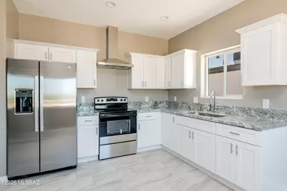 2467 S Campbell Avenue #2, Tucson, AZ 85713 - Photo 2