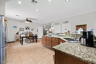 11028 W Golden Willow Dr, Marana, AZ 85653 - Photo 14