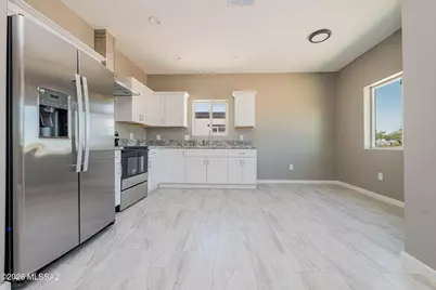 2567 S Campbell Avenue #1, Tucson, AZ 85713 - Photo 4