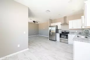 2567 S Campbell Ave, Tucson, AZ 85713 - Photo 16