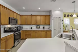 2191 N Avenida del Polen, Green Valley, AZ 85614 - Photo 8