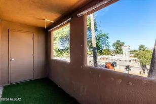 1810 E Blacklidge Dr, Tucson, AZ 85719 - Photo 16