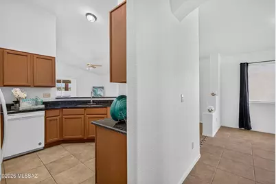 8837 S Desert Rainbow Drive, Tucson, AZ 85747 - Photo 8