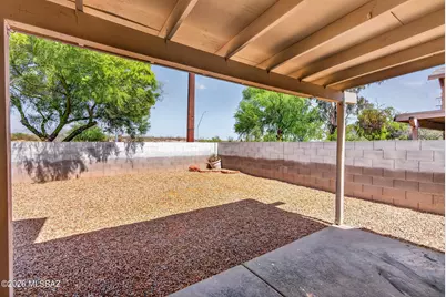 8837 S Desert Rainbow Drive, Tucson, AZ 85747 - Photo 32