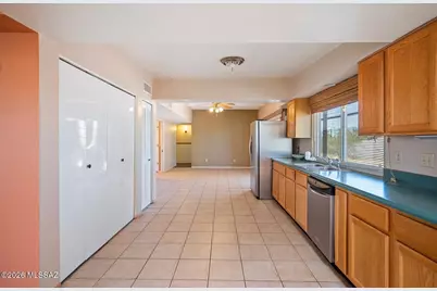 9901 E Discovery Drive, Tucson, AZ 85748 - Photo 12