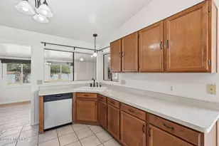 5791 N Moonbrook Rd, Tucson, AZ 85741 - Photo 16