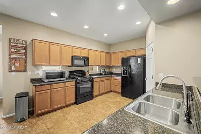 7439 S Salt Water Drive, Tucson, AZ 85757 - Photo 10