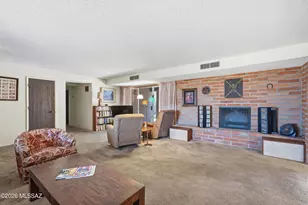 561 E San Moritz Pl, Oro Valley, AZ 85704 - Photo 8