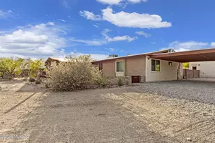 10685 E Oakwood Dr, Tucson, AZ 85749 - Photo 4
