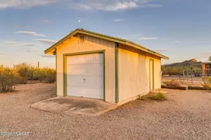 7619 N Artesiano Rd, Tucson, AZ 85743 - Photo 32