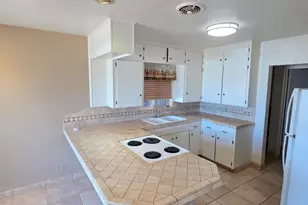 458 S Kenyon Dr, Tucson, AZ 85710 - Photo 4