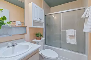 364 W Calle De La Amistad, Green Valley, AZ 85614 - Photo 12