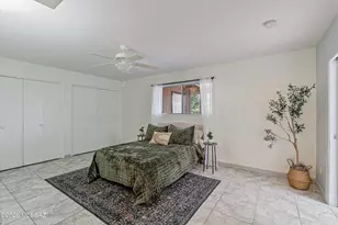 364 W Calle De La Amistad, Green Valley, AZ 85614 - Photo 14