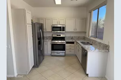 8095 W Cottonwood Wash Way, Marana, AZ 85743 - Photo 6