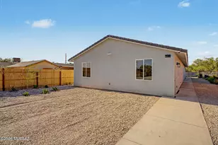 827 E 33rd, Tucson, AZ 85713 - Photo 1