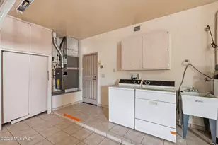 1961 E Canyon Wren Way, Green Valley, AZ 85614 - Photo 38