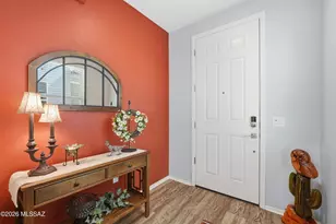 723 N Nestled Hummingbird Ln E, Sahuarita, AZ 85629 - Photo 2
