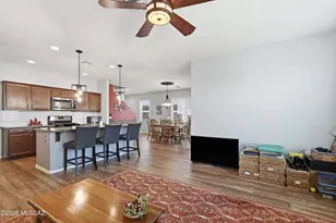 723 N Nestled Hummingbird Ln E, Sahuarita, AZ 85629 - Photo 6